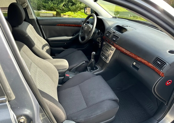 Toyota Avensis cena 10500 przebieg: 394350, rok produkcji 2003 z Częstochowa małe 56